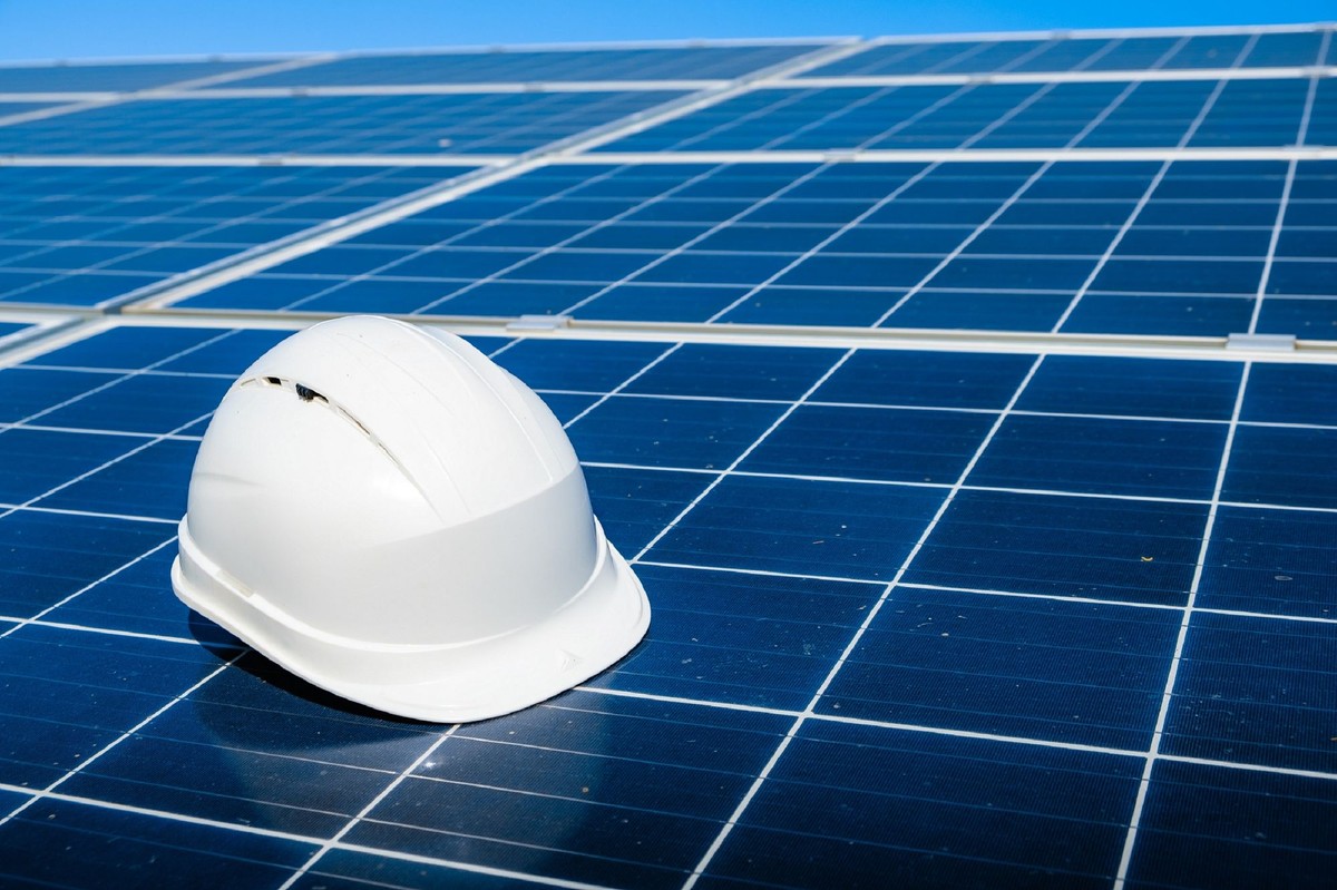 Tutto ciò che devi sapere sulla manutenzione e pulizia dei pannelli  fotovoltaici - Fotovoltaico